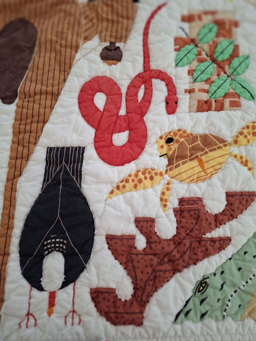 Crate & Barrel Land Of Nod Florida Keys Quilt - Picture 8 of 16